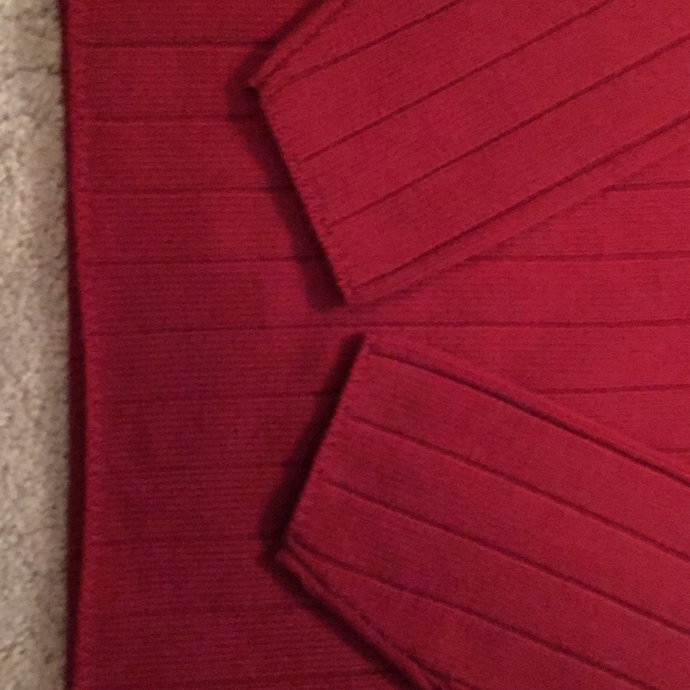 Sweater - Picture 2 of 3